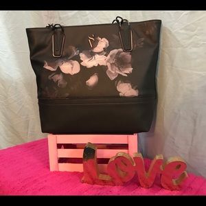Vera Wang Handbag